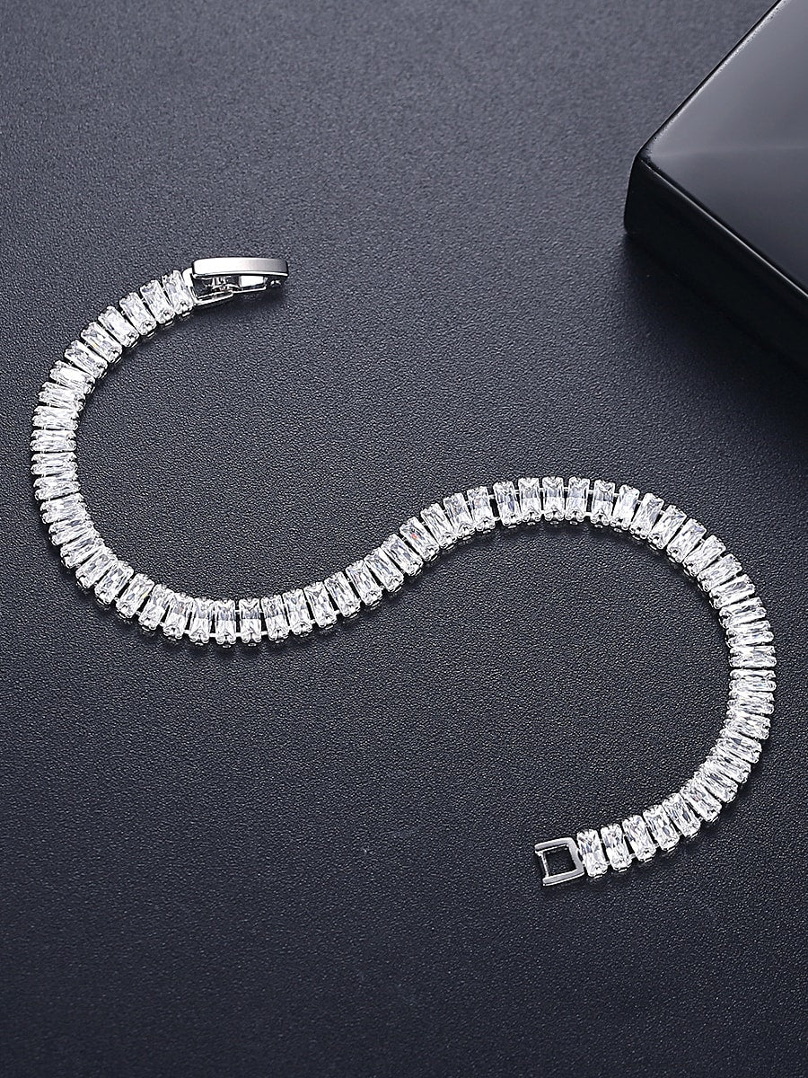 Icy Tennis Bracelet 925 Sterling Silver & 18 Karats Gold Plated.